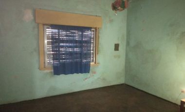 CASA LOTE PROPIO A RECICLAR ZONA EMAUS