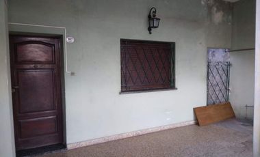 CASA LOTE PROPIO A RECICLAR ZONA EMAUS