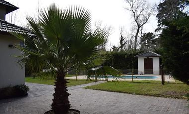 FRENTE A LA CANCHA DE GOLF