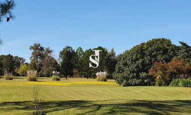 Hermoso Chalet a la Venta en Coutry Club las Praderas de Lujan