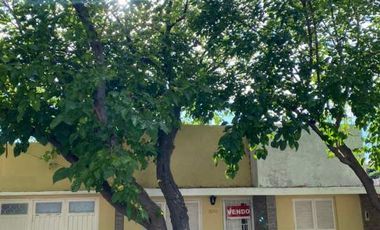 Se vende casa a 3 cuadras de pleno centro en General Alvear, Mendoza