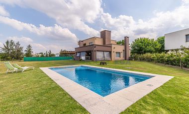Casa en venta en Country Terravista General Rodriguez