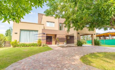 Casa en venta en Country Terravista General Rodriguez