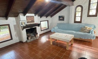Casa en Costa del Este - Avenida 2 y Las Rosas - VENTA