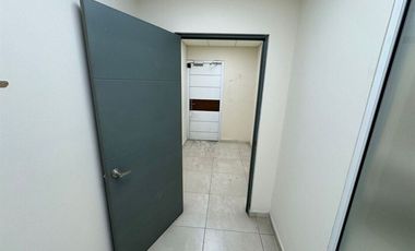 Bodega comercial en venta en  Ave. Nogalar en San Nicolás