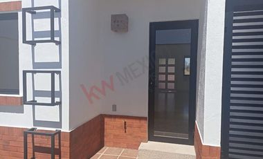 CASA NUEVA DE UNA SOLA PLANTA EN FRACCIONAMIENTO CON AMENIDADES DE LUJO