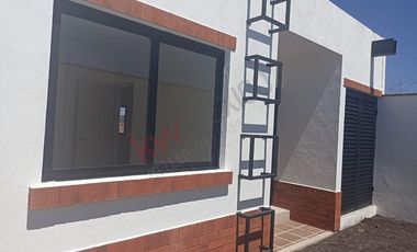 CASA NUEVA DE UNA SOLA PLANTA EN FRACCIONAMIENTO CON AMENIDADES DE LUJO