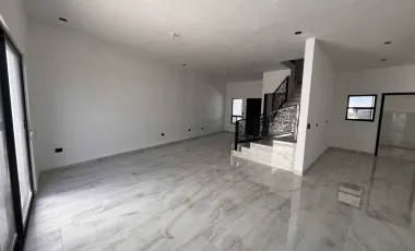 Casa en venta en Rincón de los Encinos, Saltillo, Coahuila de Zaragoza