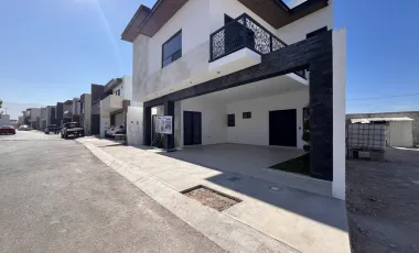 Casa en venta en Rincón de los Encinos, Saltillo, Coahuila de Zaragoza
