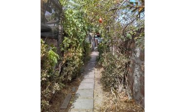 AV. DEPARTAMENTAL. EXCELENTE  PROPIEDAD PARA INVERTIR O VIVIR.