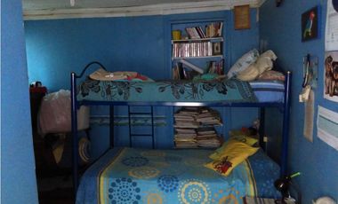 AV. DEPARTAMENTAL. EXCELENTE  PROPIEDAD PARA INVERTIR O VIVIR.