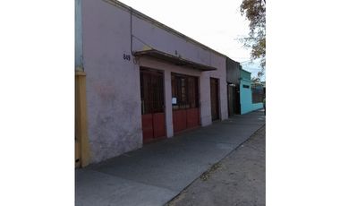 AV. DEPARTAMENTAL. EXCELENTE  PROPIEDAD PARA INVERTIR O VIVIR.