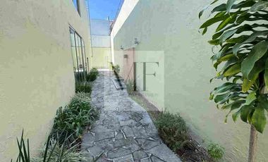 CASA EN VENTA CONDOMINIO LOMA REAL
