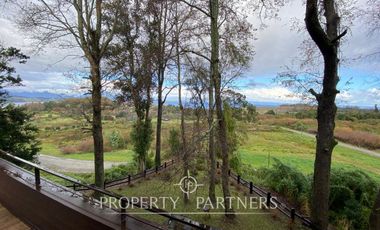 Casa con vista y acceso al Lago Ranco