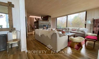 Casa con vista y acceso al Lago Ranco