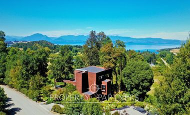 Casa con vista y acceso al Lago Ranco