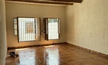 CASA EN VENTA EN ZONA CENTRO PARRAS, COAHUILA.