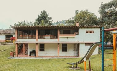 Finca en venta vereda el Jardín en Medellín