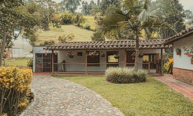 Finca en venta vereda el Jardín en Medellín
