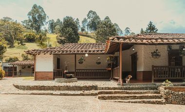 Finca en venta vereda el Jardín en Medellín