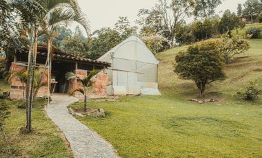 Finca en venta vereda el Jardín en Medellín