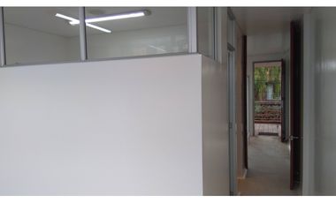 ARRIENDO O VENDO OFICINA CONSULTORIO OFICHIA 41 M2 CHA