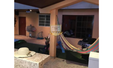 VENTA DE AMPLIA CASA EN BRISAS DEL GOLF