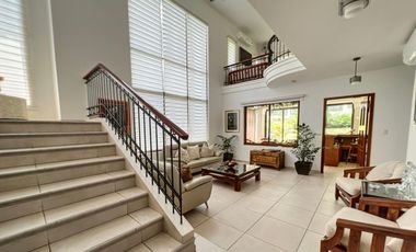 Venta de casa en Clayton (Senderos de Camino de Cruces) GTA