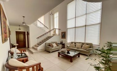 Venta de casa en Clayton (Senderos de Camino de Cruces) GTA