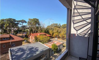 DEPARTAMENTO (15) A ESTRENAR 2 AMBIENTES CON TERRAZA PROPIA Y COCHERA
