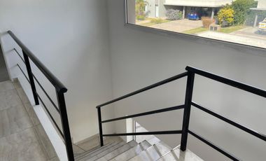 Alquiler de casa amoblada en el Barrio Santa Juana-  Canning