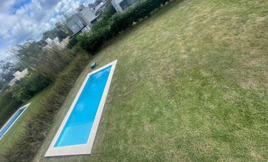 Alquiler de casa amoblada en el Barrio Santa Juana-  Canning