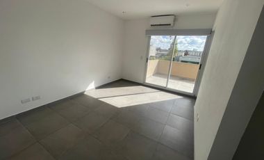 Alquiler de casa amoblada en el Barrio Santa Juana-  Canning