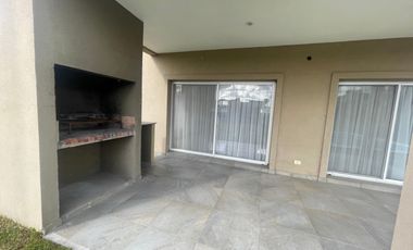 Alquiler de casa amoblada en el Barrio Santa Juana-  Canning