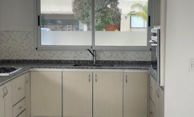 Alquiler de casa amoblada en el Barrio Santa Juana-  Canning