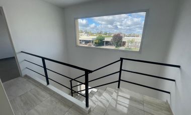 Alquiler de casa amoblada en el Barrio Santa Juana-  Canning