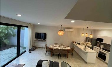 casa con vista al canal 3 habitaciones 3 baños Playa del Carmen