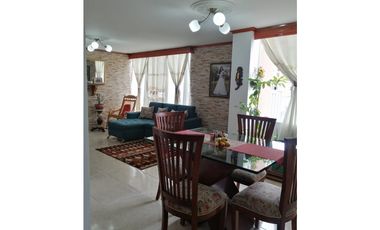 SE VENDE APARTAMENTO EN CENTENARIO