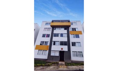 SE VENDE APARTAMENTO EN CENTENARIO