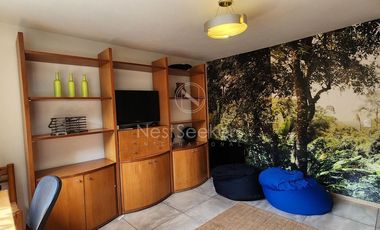 CASA EN VENTA TOTALMENTE AMUEBLADA.