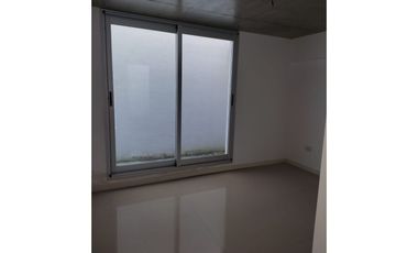 ZEBALLOS 600 OFICINA EN PB A ESTRENAR