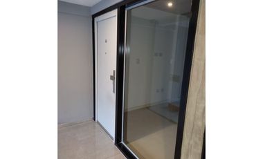 ZEBALLOS 600 OFICINA EN PB A ESTRENAR