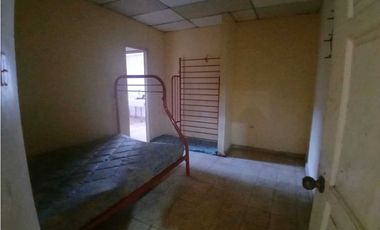 ALQUILO CASA EN CHITRE, CERCA AL PARQUE UNION - DISPONIBLE 10 DE MARZO
