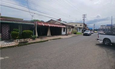 ALQUILO CASA EN CHITRE, CERCA AL PARQUE UNION - DISPONIBLE 10 DE MARZO