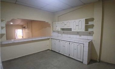 ALQUILO CASA EN CHITRE, CERCA AL PARQUE UNION - DISPONIBLE 10 DE MARZO