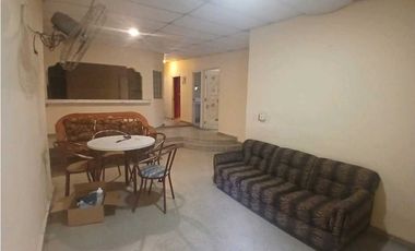 ALQUILO CASA EN CHITRE, CERCA AL PARQUE UNION - DISPONIBLE 10 DE MARZO