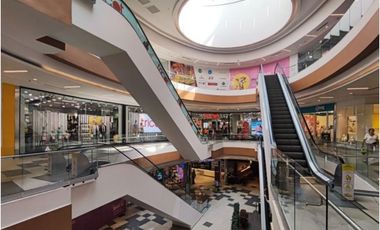 Arriendo de local Comercial en MALL