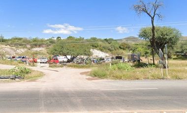 TERRENO COMERCIAL EN RENTA