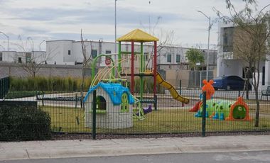 CASA EN VENTA MODELO ROBLE, EN BOSQUES, SECTOR VIÑEDOS, TORREON, COAHUILA