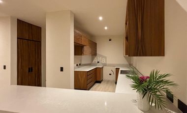 OPORTUNIDAD CASA EN VENTA EN CANCUN 4 RECAMARAS, UNA EN PB. CTO DE SERVICIO CON BAÑO